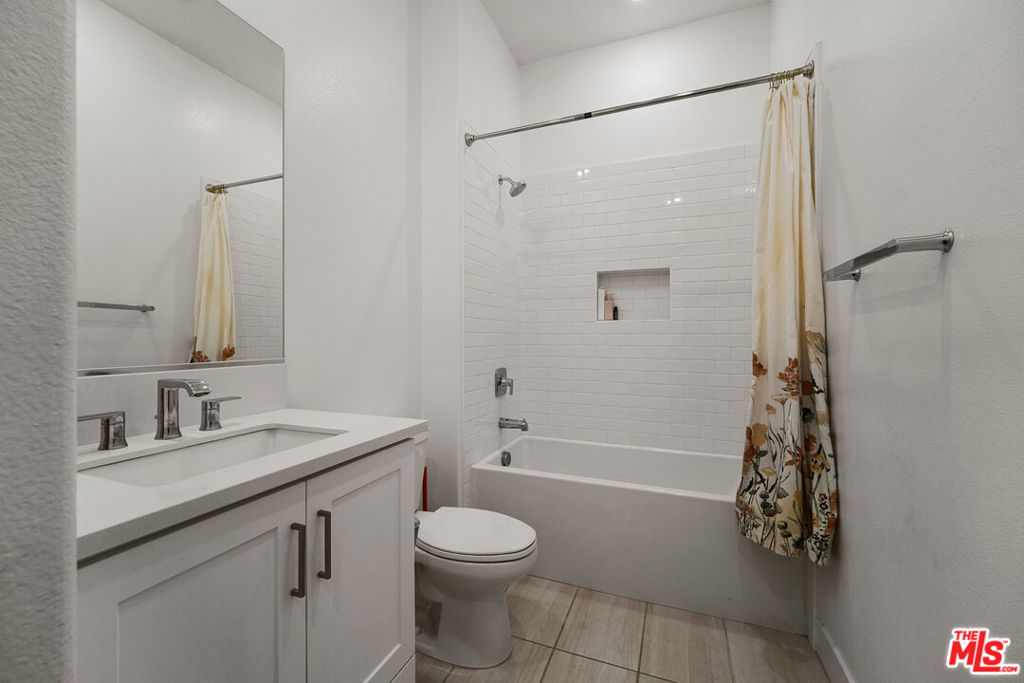 27124 Skyland Way Property Photo 11