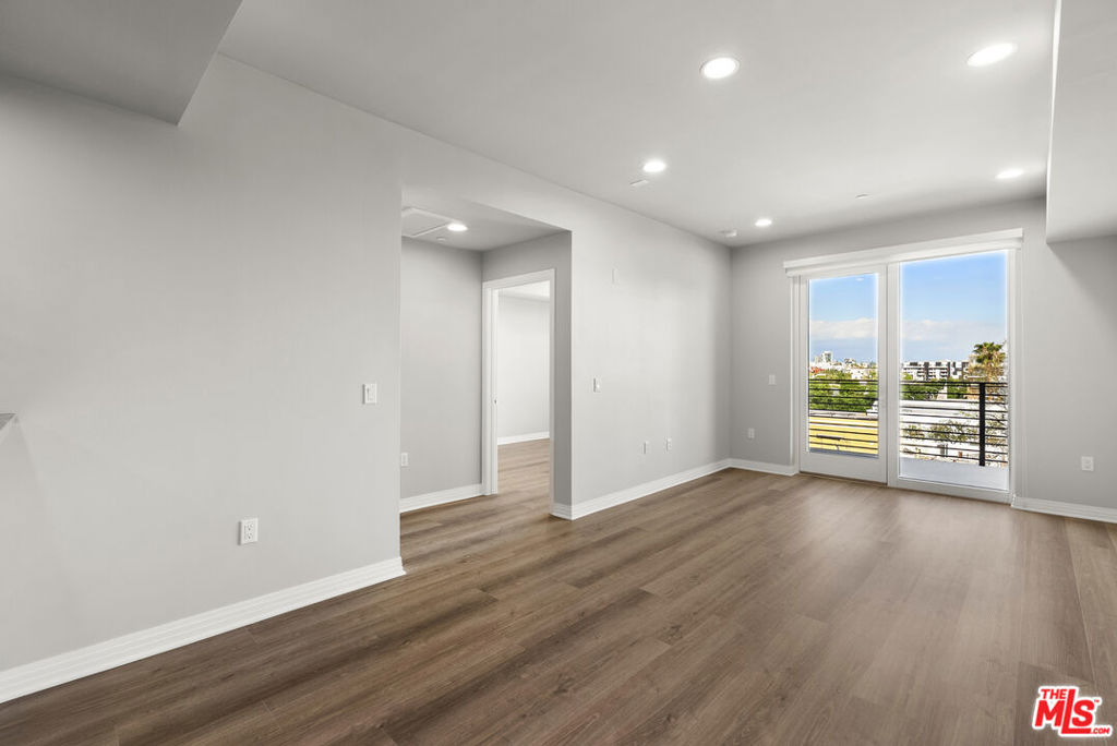 7428 Santa Monica Boulevard Ph 508 Property Photo 3