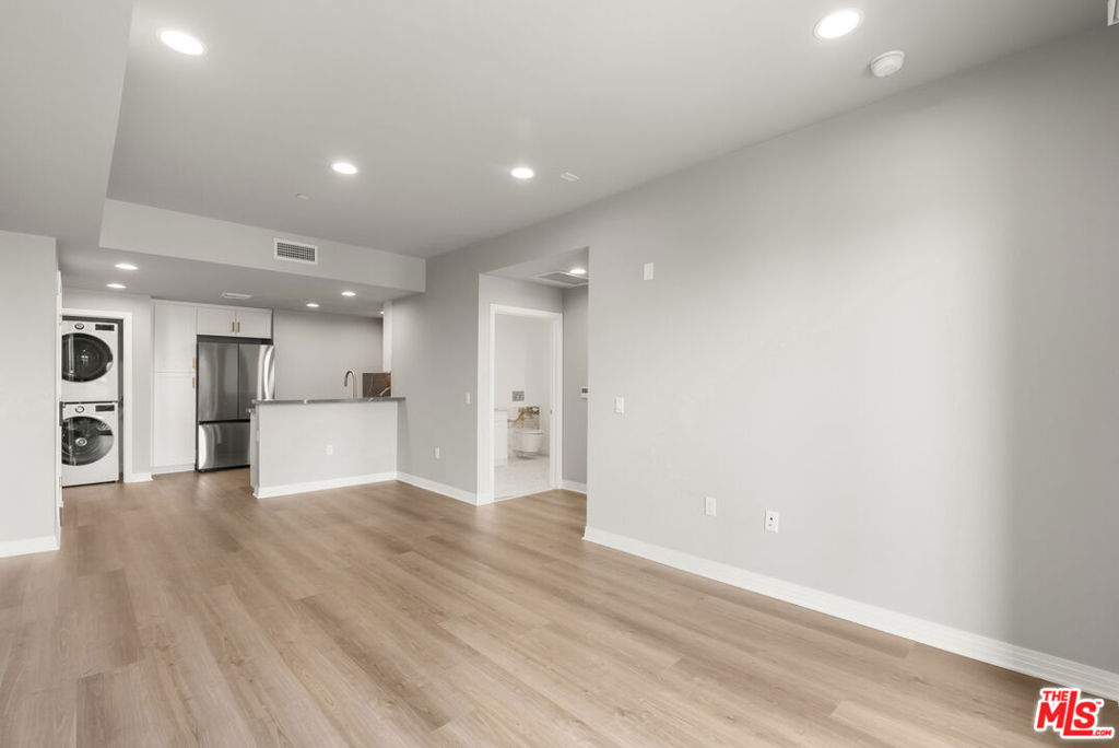 7428 Santa Monica Boulevard Ph 508 Property Photo 5