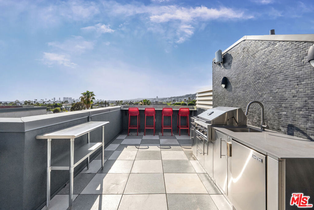 7428 Santa Monica Boulevard Ph 508 Property Photo 15