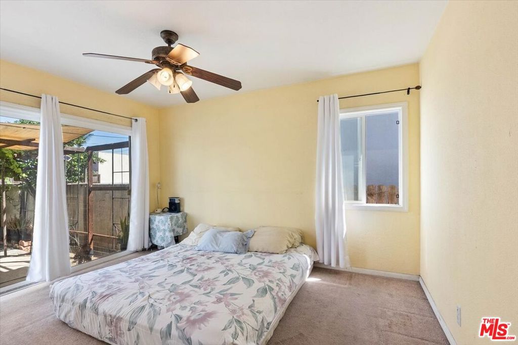 980 W Summerland Avenue Property Photo 11