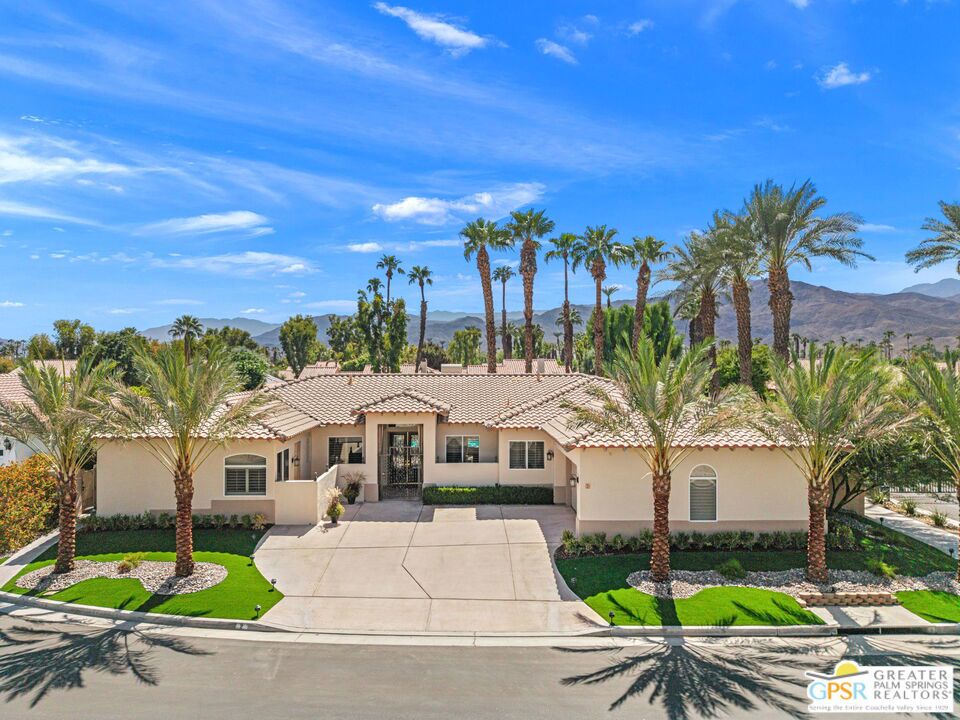 2 Via Elegante Property Photo 1