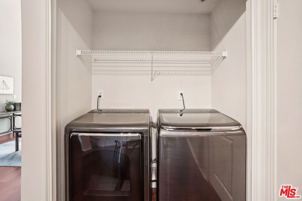 100 S Alameda Street 432 Property Photo 14