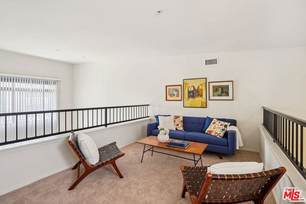 100 S Alameda Street 432 Property Photo 22