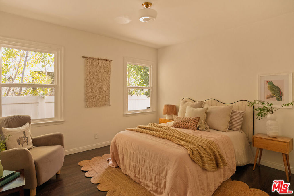 4954 Mammoth Avenue Property Photo 20