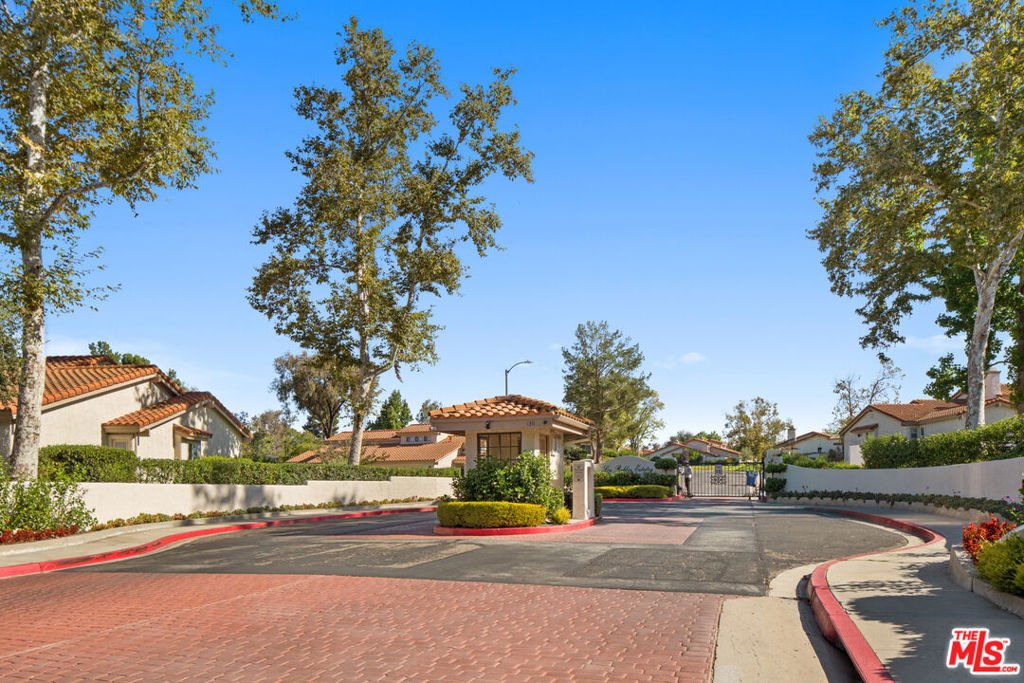 308 Pebble Beach Drive Property Photo 1