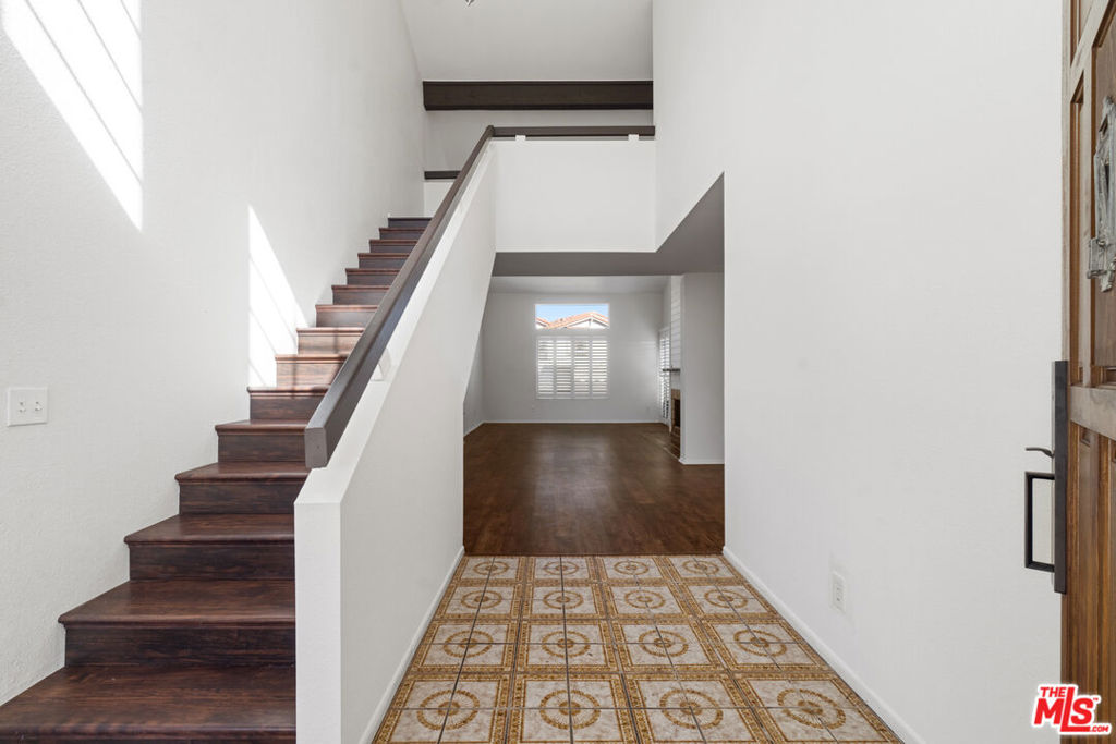 308 Pebble Beach Drive Property Photo 4
