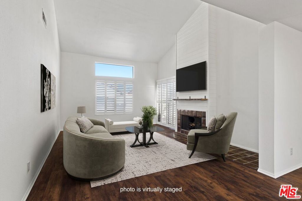 308 Pebble Beach Drive Property Photo 11