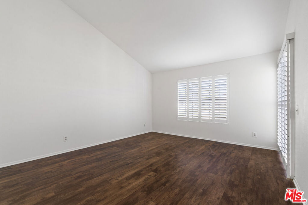 308 Pebble Beach Drive Property Photo 23