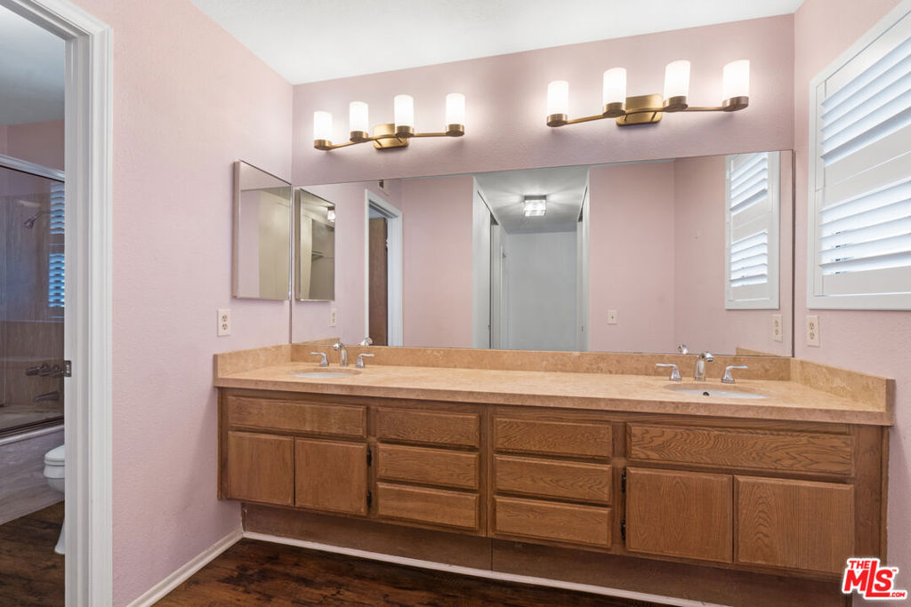 308 Pebble Beach Drive Property Photo 28