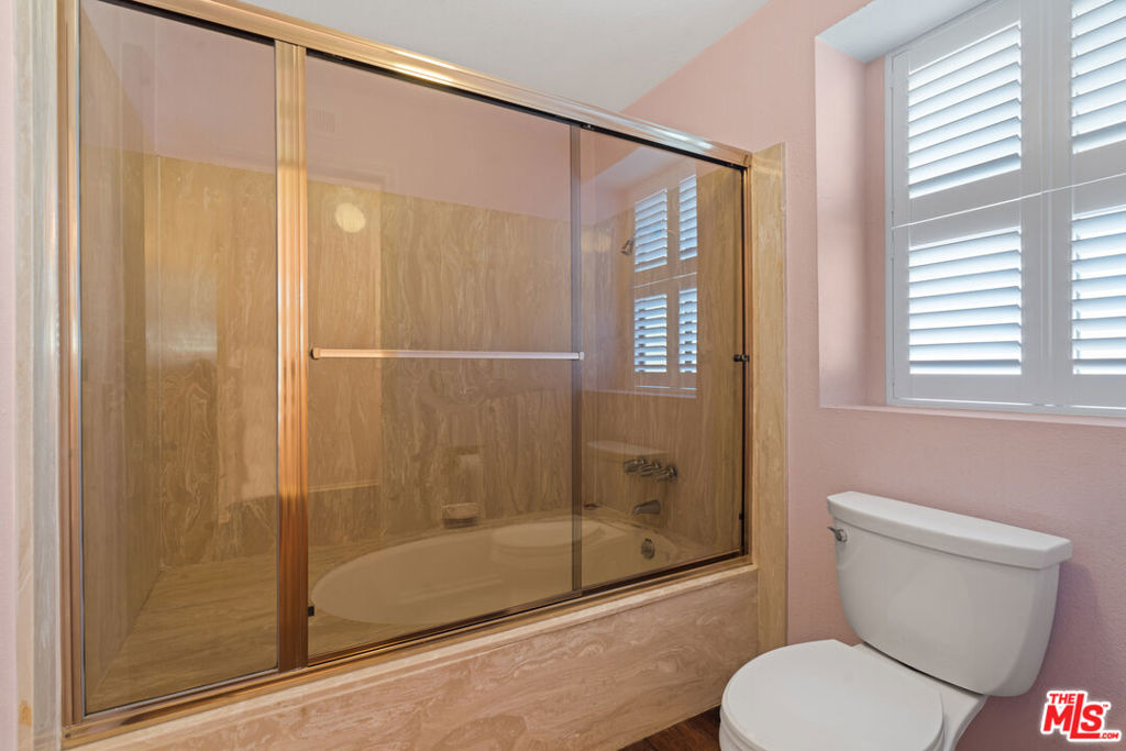 308 Pebble Beach Drive Property Photo 29