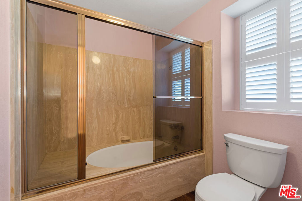 308 Pebble Beach Drive Property Photo 30