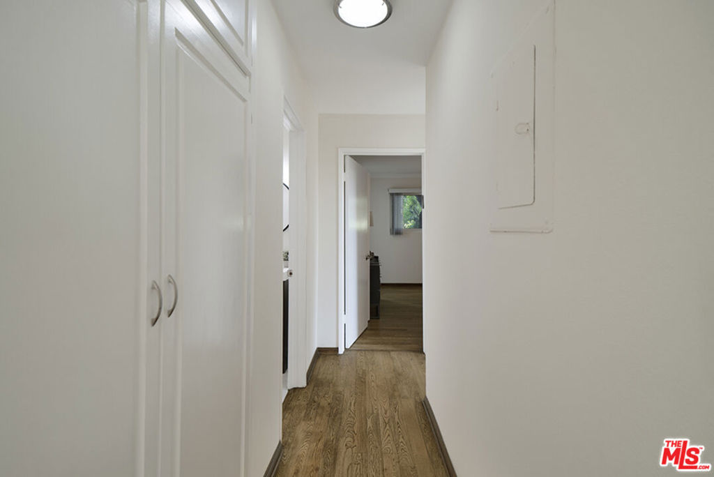 525 N Sycamore Avenue 306 Property Photo 14
