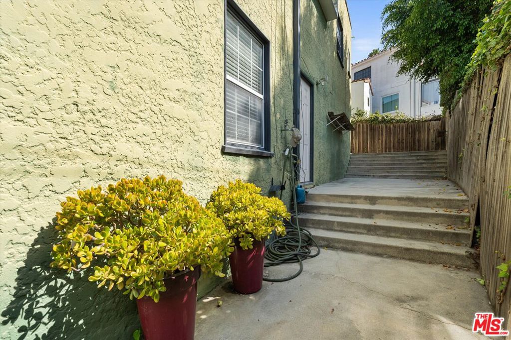 1540 Stanford Drive Property Photo 30