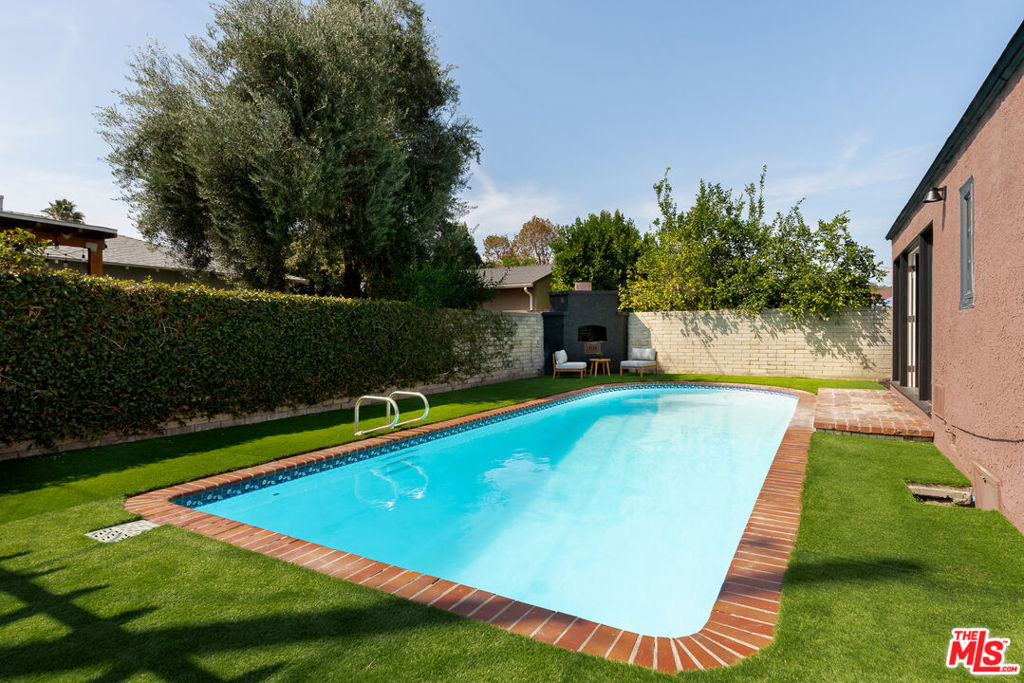 717 N Valley Street Property Photo 36
