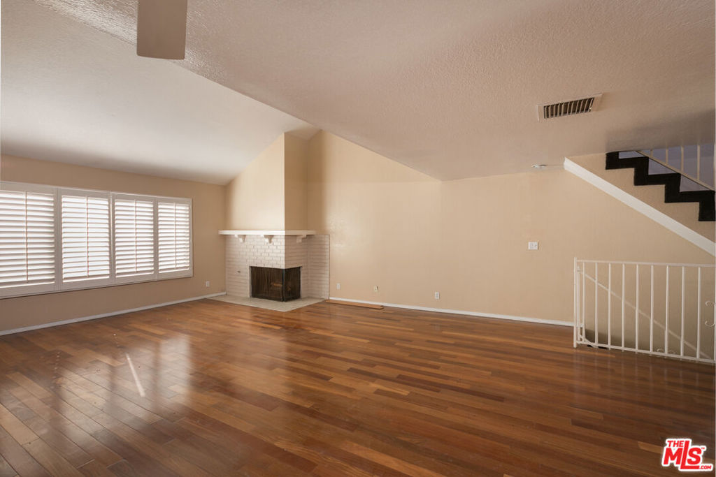 1914 11th Street 3 Property Photo 7