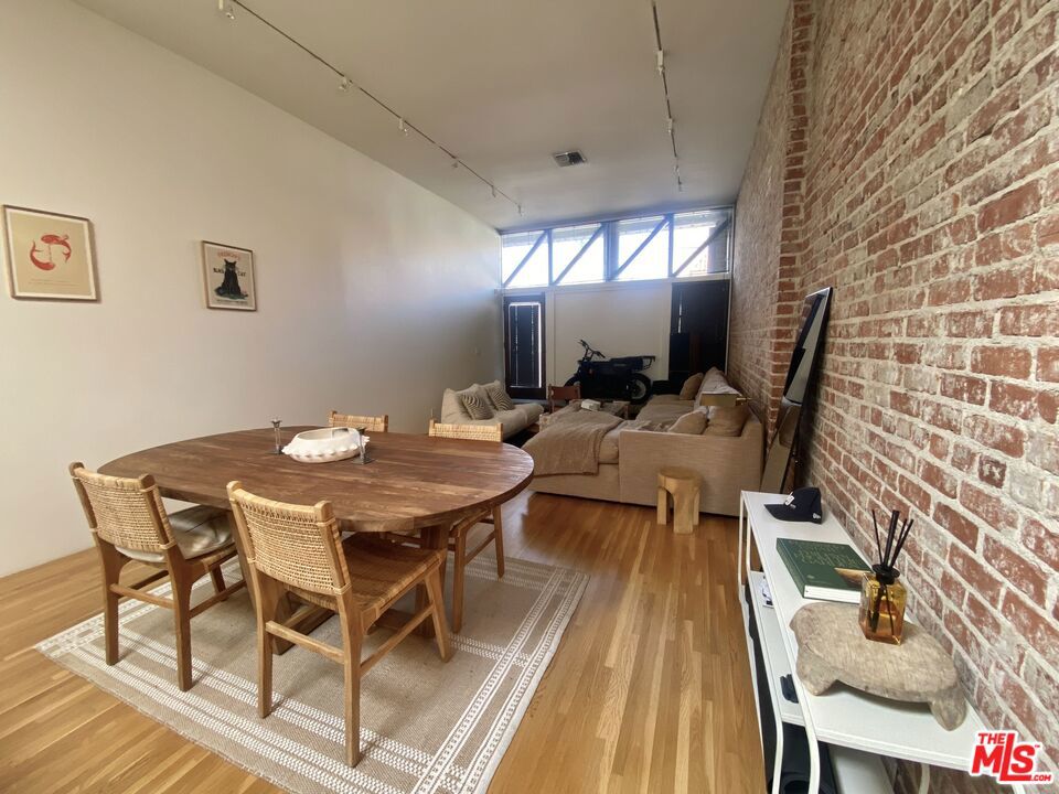 1318 Pacific Avenue Property Photo 10