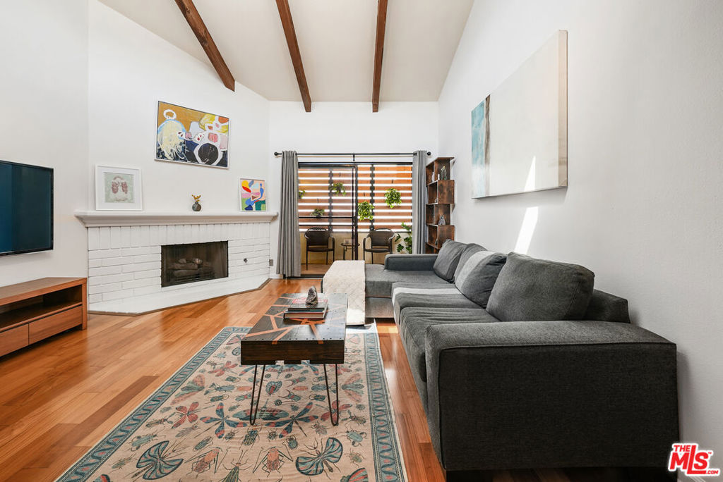 1250 Amherst Avenue 302 Property Photo 1