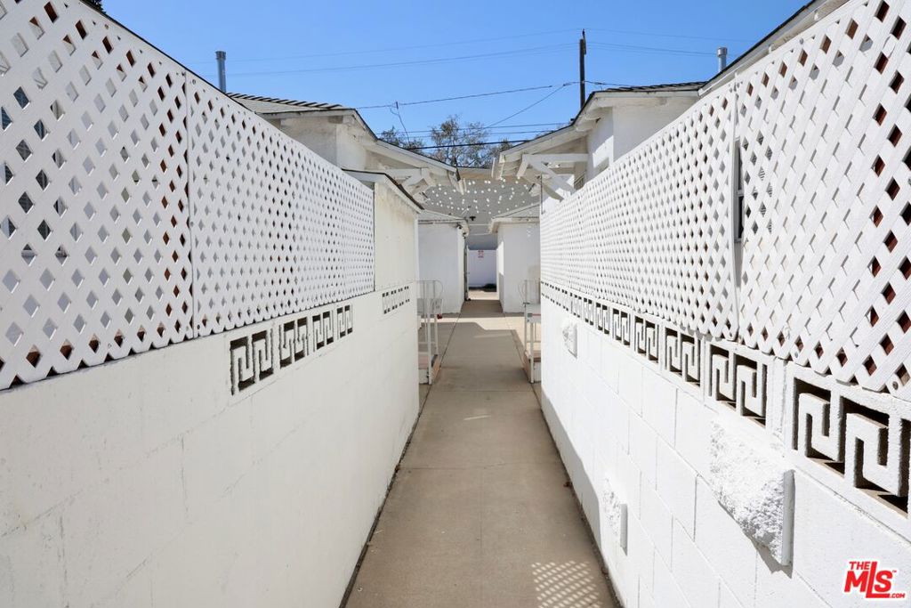 3849 Sawtelle Boulevard Property Photo 3