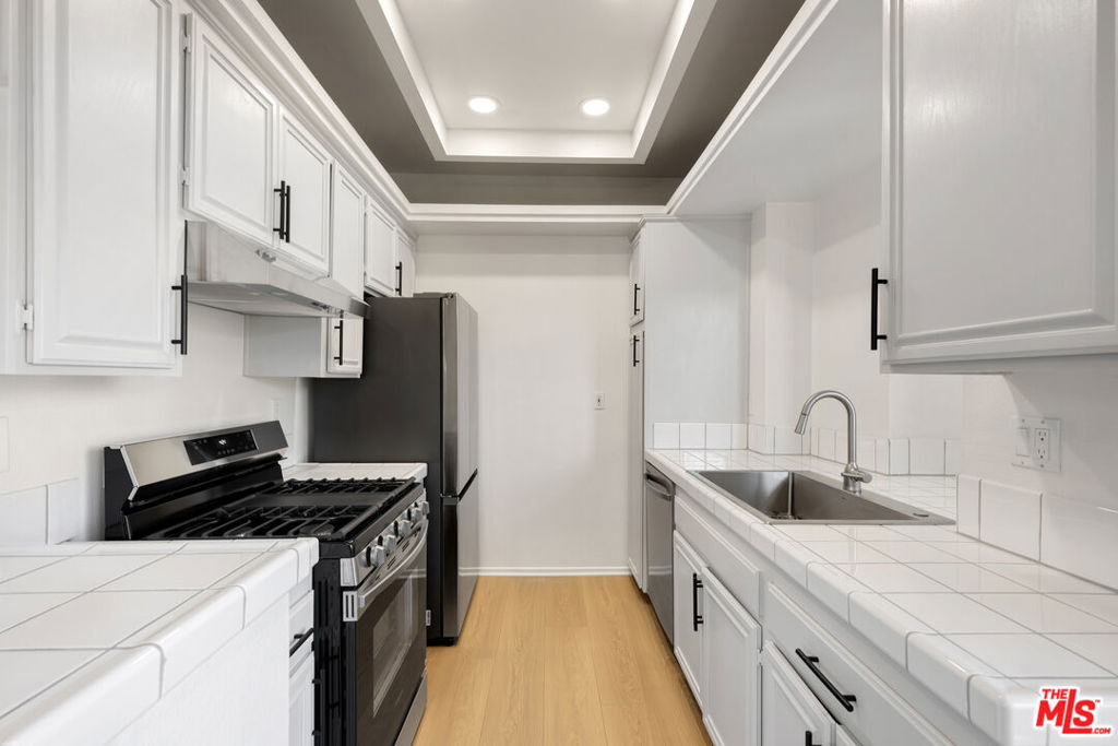 14061 Milbank Street 8 Property Photo 6