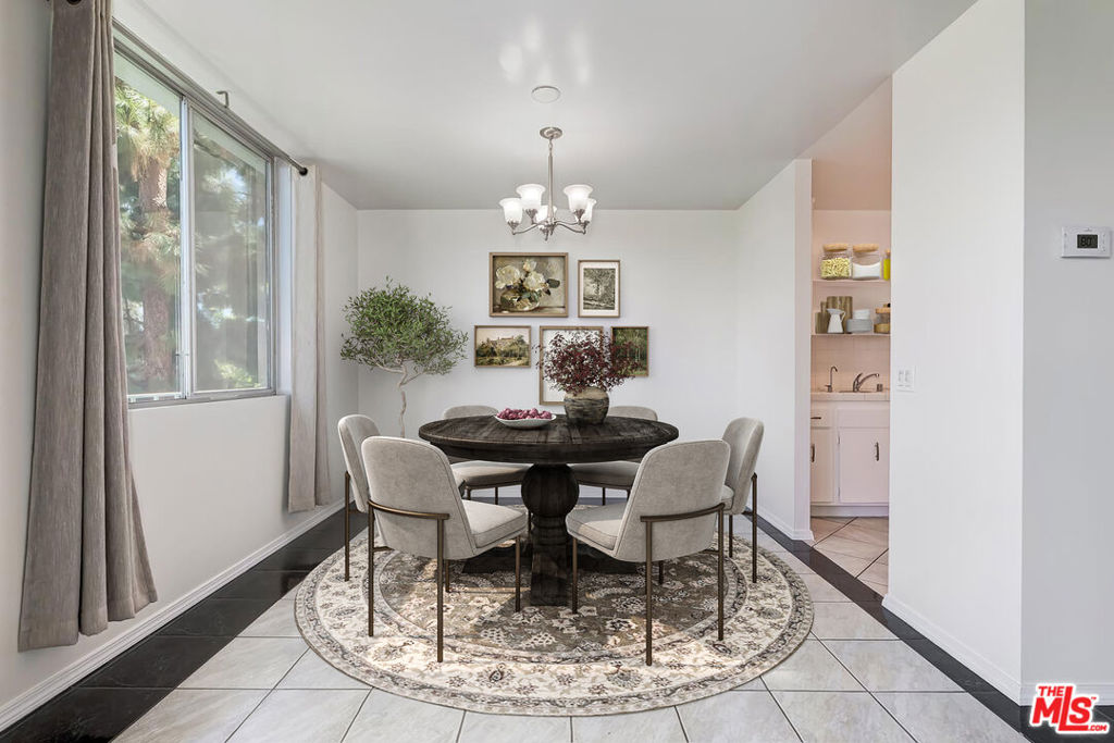 100 S Doheny Drive 313 Property Photo 3