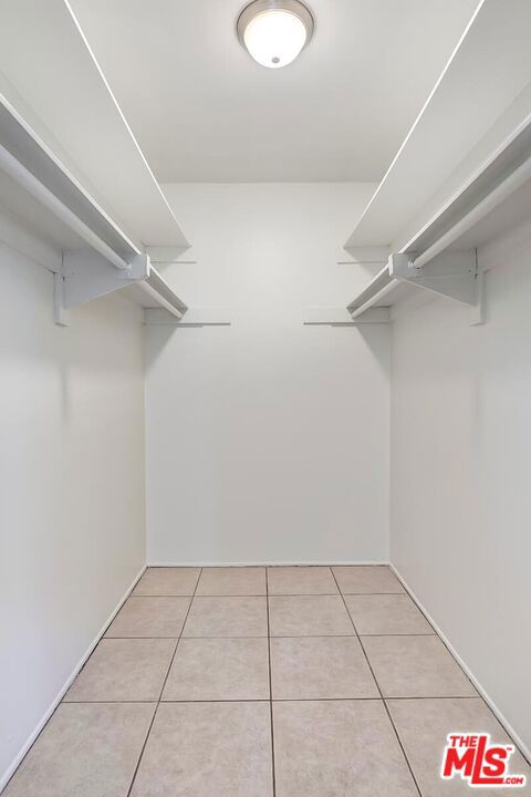 100 S Doheny Drive 313 Property Photo 11