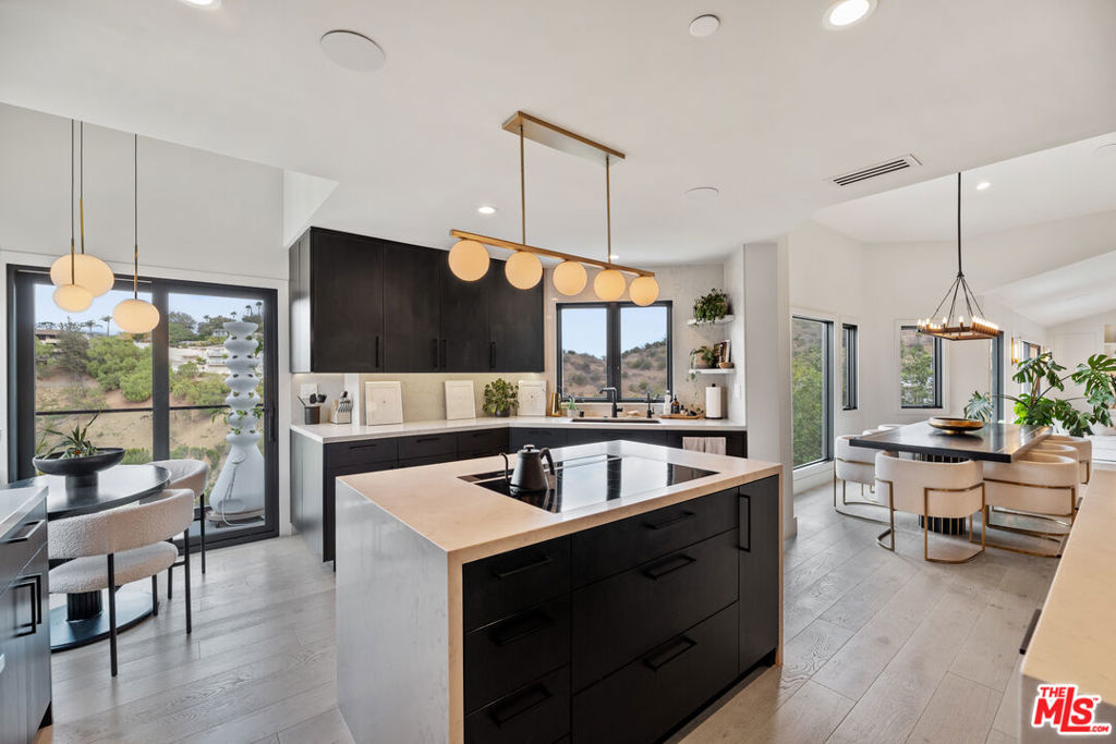3656 Avenida Del Sol Property Photo 12