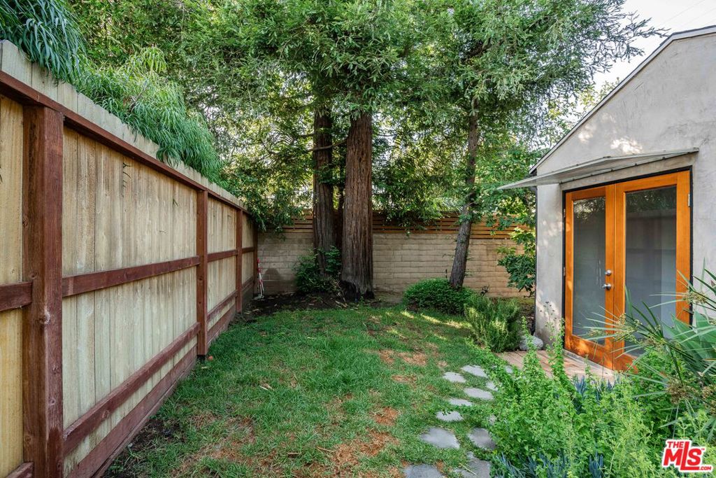 2401 32nd Street Property Photo 17
