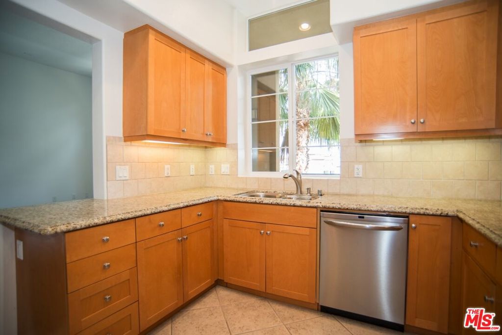 5831 Seawalk Drive 221 Property Photo 5