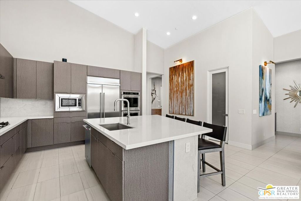 1107 Celadon Street Property Photo 12