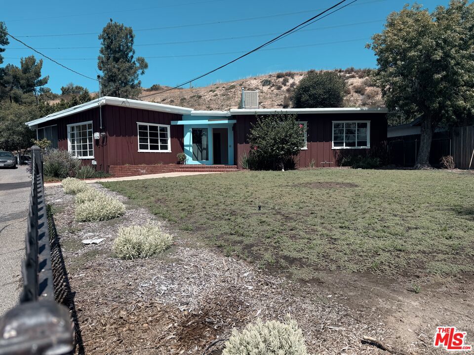 10517 Vail Drive Property Photo 1