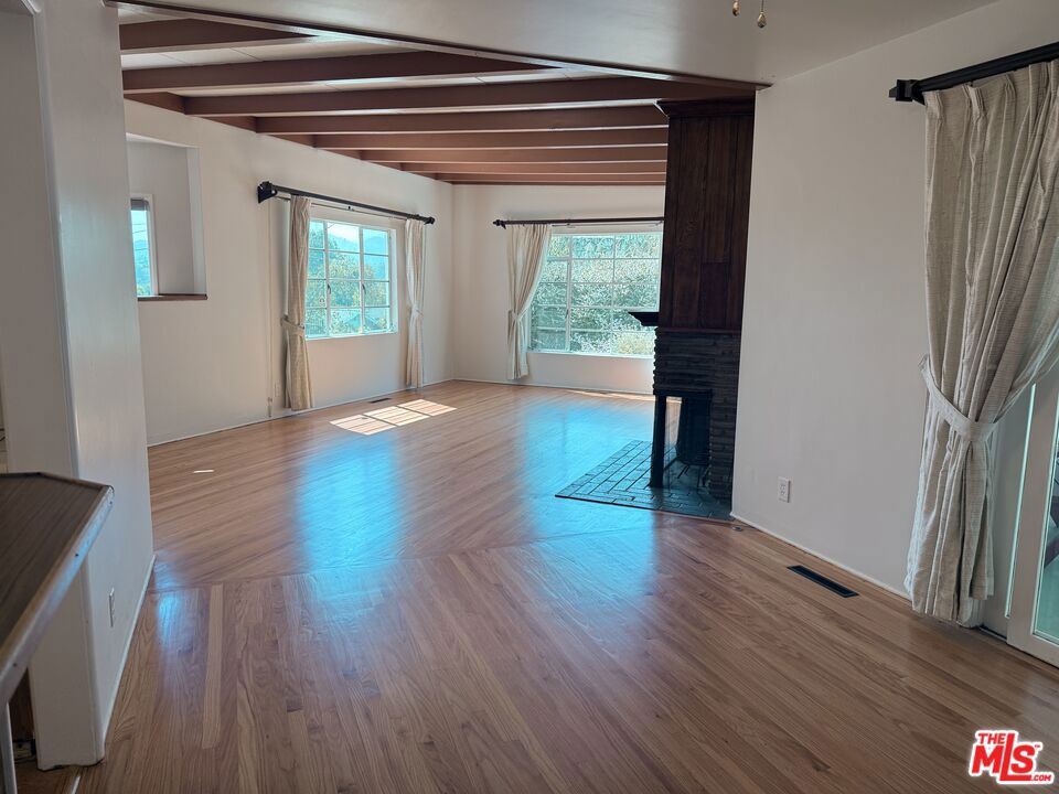 10517 Vail Drive Property Photo 7