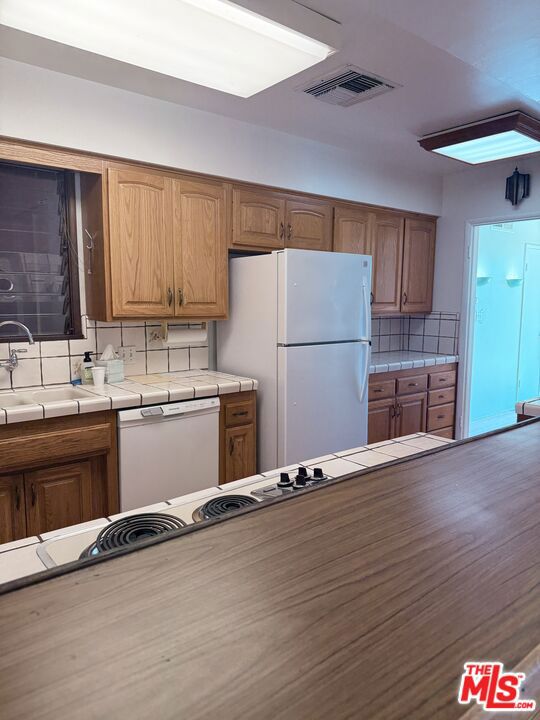 10517 Vail Drive Property Photo 12