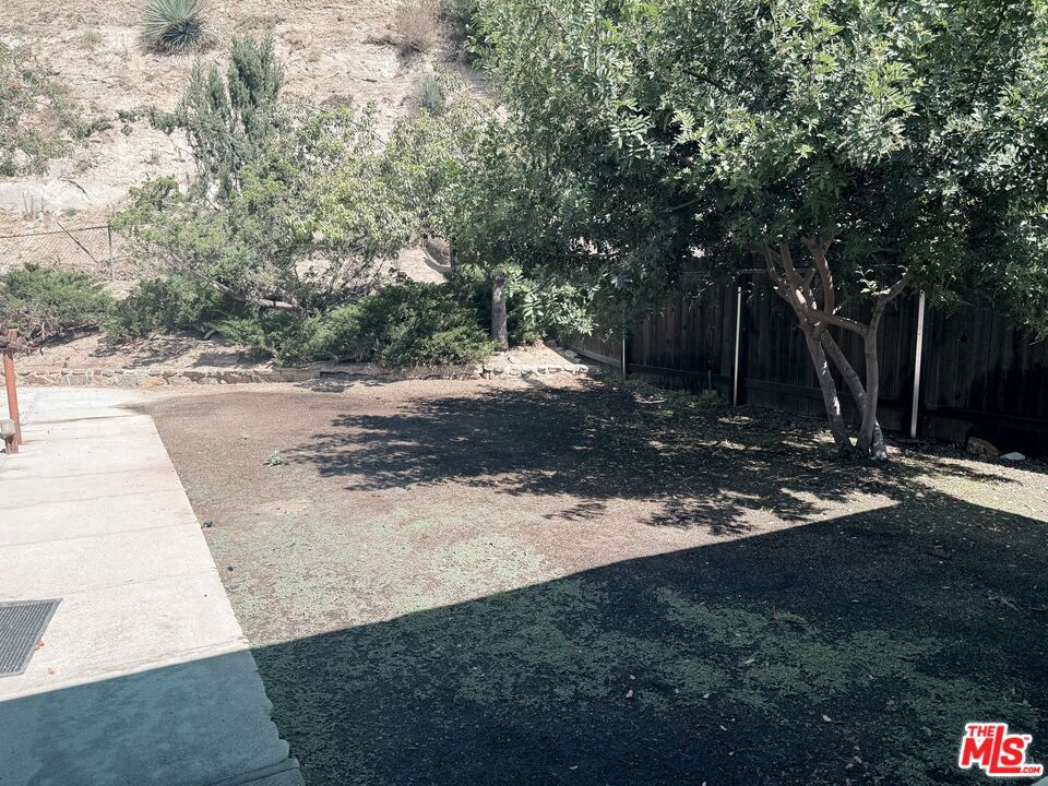 10517 Vail Drive Property Photo 22
