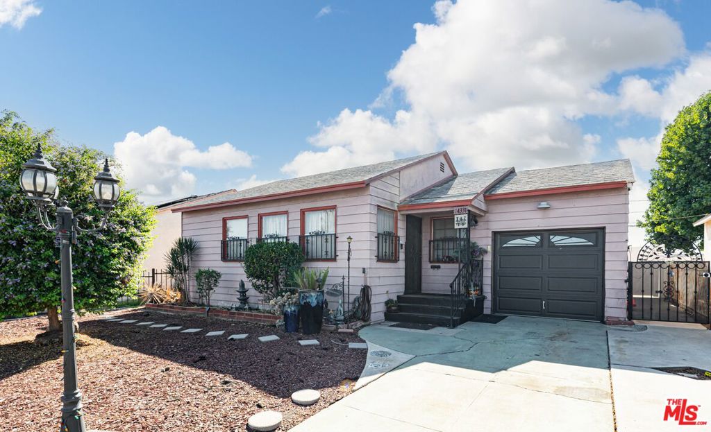 14331 S Cahita Avenue Property Photo 1