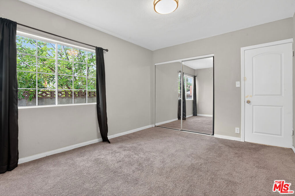 6427 Klump Avenue Property Photo 25