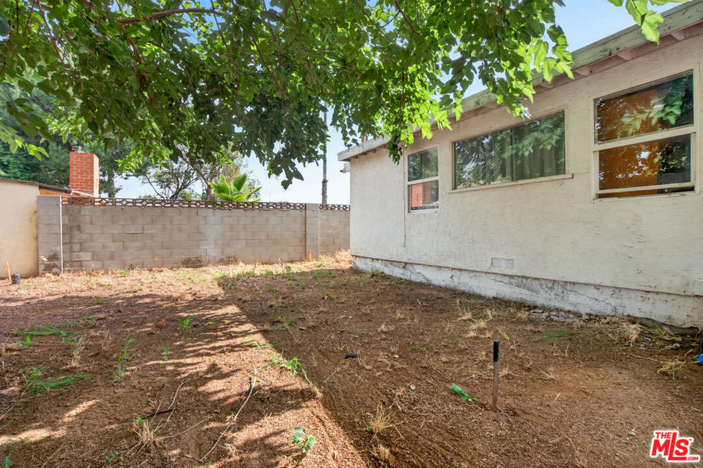 6427 Klump Avenue Property Photo 35