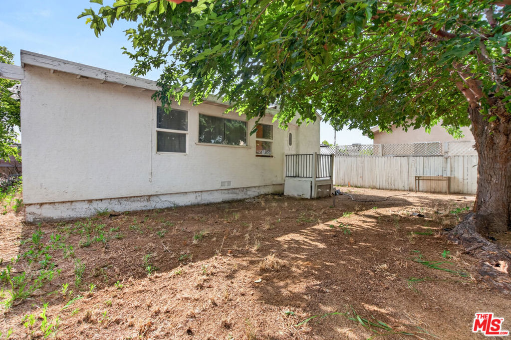 6427 Klump Avenue Property Photo 36