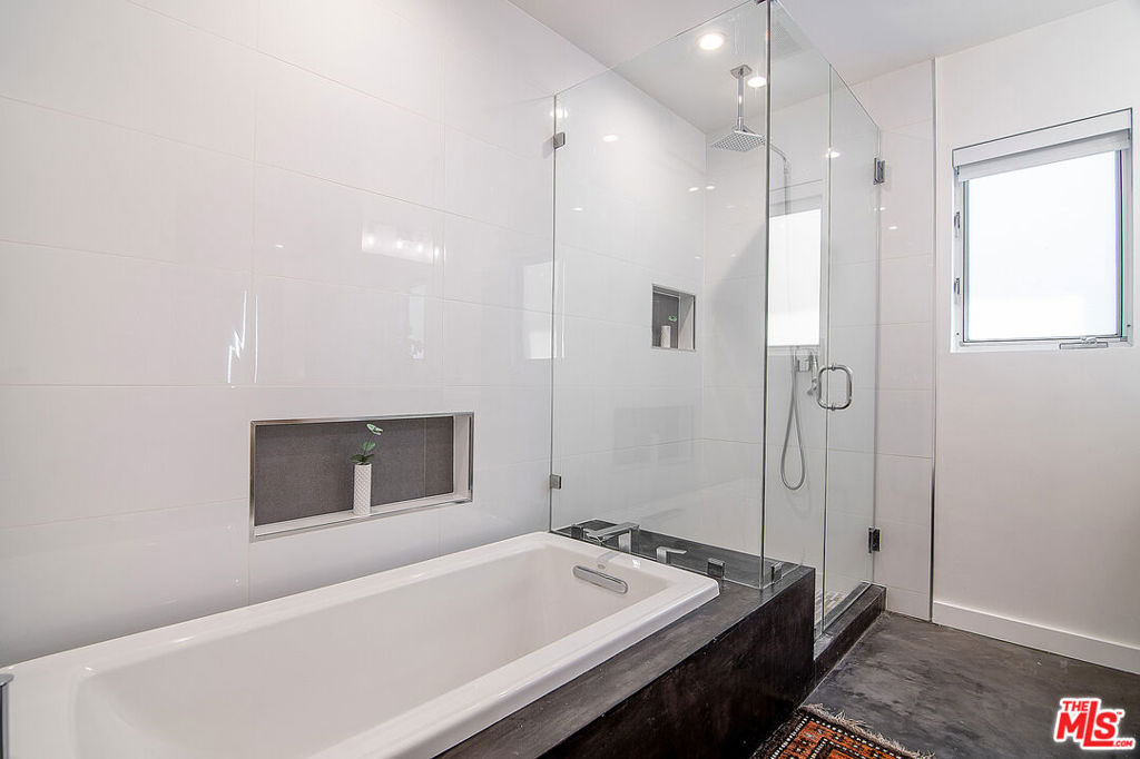 8042 Altavan Avenue Property Photo 19