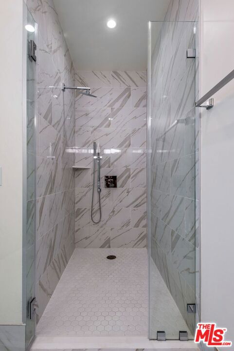 1237 S Holt Avenue 305 Property Photo 12