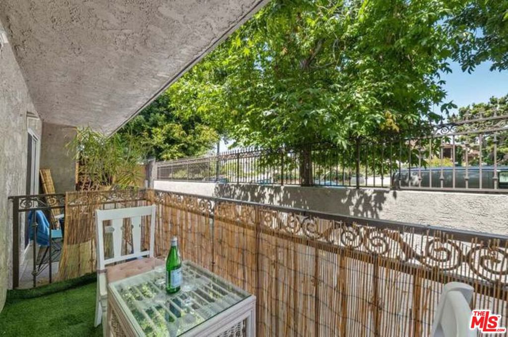 1125 Pico Boulevard 102 Property Photo 11