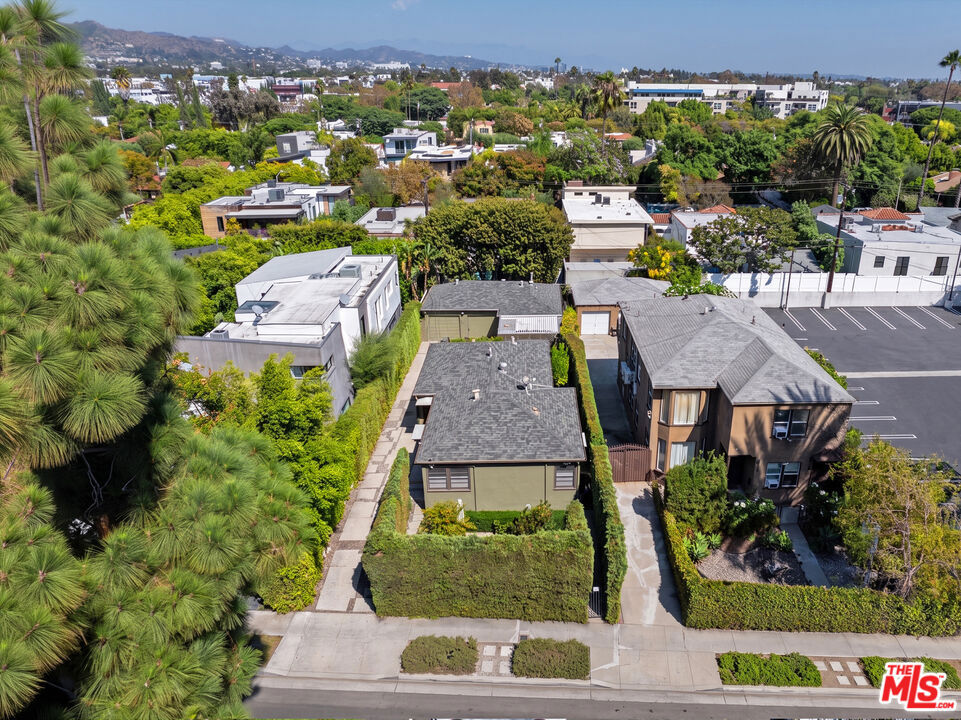 350 N San Vicente Boulevard Property Photo 24