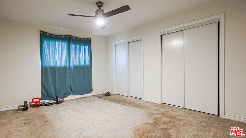 854 N Eucalyptus Avenue Property Photo 10