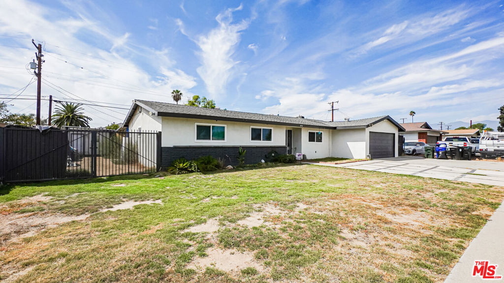 854 N Eucalyptus Avenue Property Photo 23