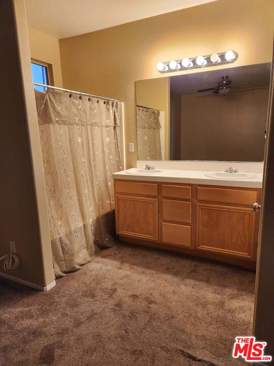 2292 Versailles Street Property Photo 5