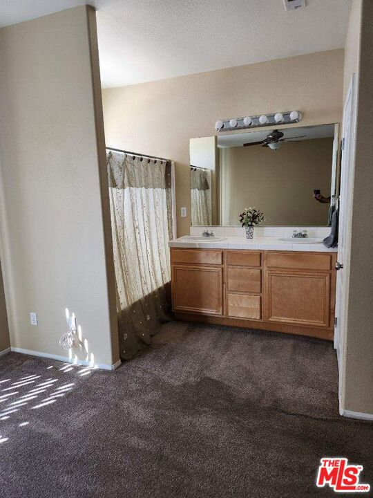 2292 Versailles Street Property Photo 6