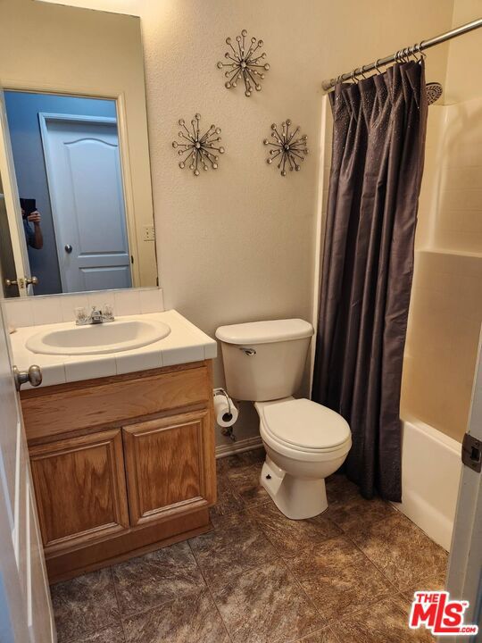 2292 Versailles Street Property Photo 7