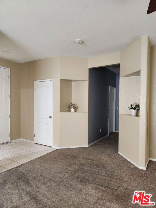2292 Versailles Street Property Photo 12