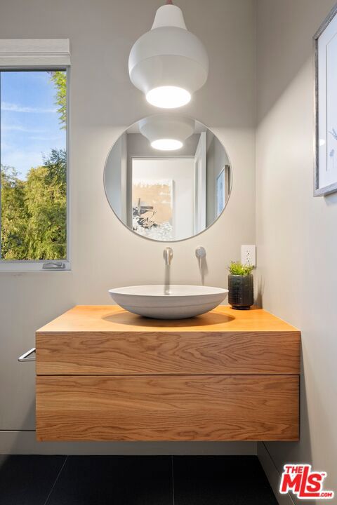 4005 Dixie Canyon Avenue Property Photo 24