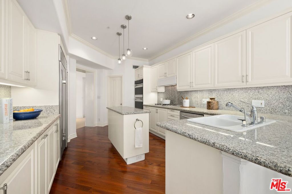 603 Ocean Avenue 2a Property Photo 13
